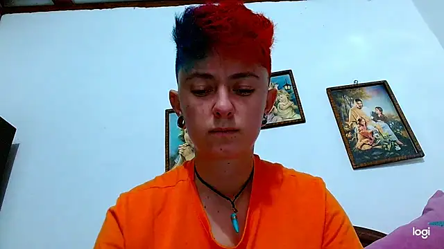 Snapshot of tomboyblue chatting on January 28, 2025, 3:57 am tomboyblue online show from January 28, 2025, 3:57 am