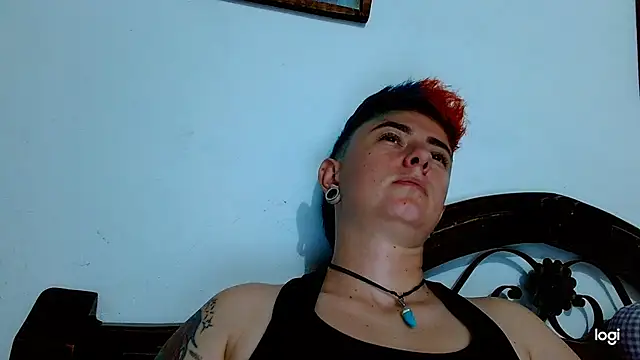 Snapshot of tomboyblue chatting on January 29, 2025, 12:54 am tomboyblue online show from January 29, 2025, 12:54 am