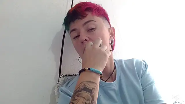 Snapshot of tomboyblue chatting on February 23, 2025, 7:07 pm tomboyblue online show from February 23, 2025, 7:07 pm
