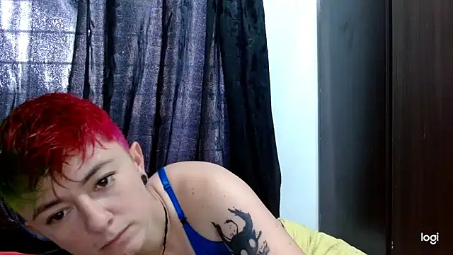 Snapshot of tomboyblue chatting on March 11, 2025, 5:46 pm tomboyblue online show from March 11, 2025, 5:46 pm
