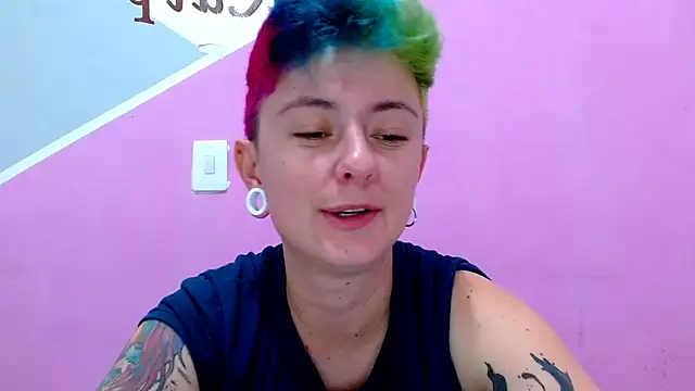 Snapshot of tomboyblue chatting on September 13, 2025, 9:03 pm tomboyblue online show from September 13, 2025, 9:03 pm