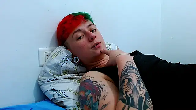 tomboyblue online show from January 9, 2026, 8:32 pm