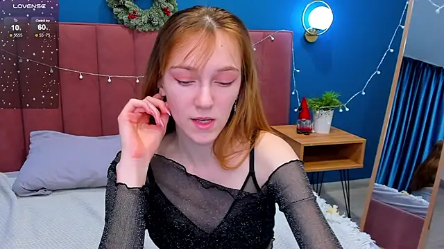 VanillaKelly online show from December 26, 2024, 4:43 am