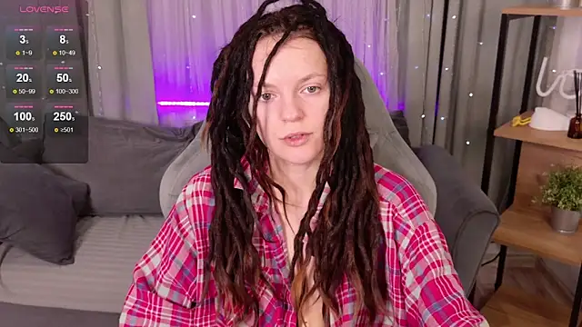 CoreyJane online show from October 17, 2025, 4:26 am