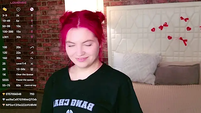 Lisa Adam online show from April 18, 2026, 7:58 pm