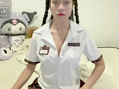 Snapshot of Oxxme__ chatting on October 14, 2025, 12:22 am Oxxme   online show from October 14, 2025, 12:22 am