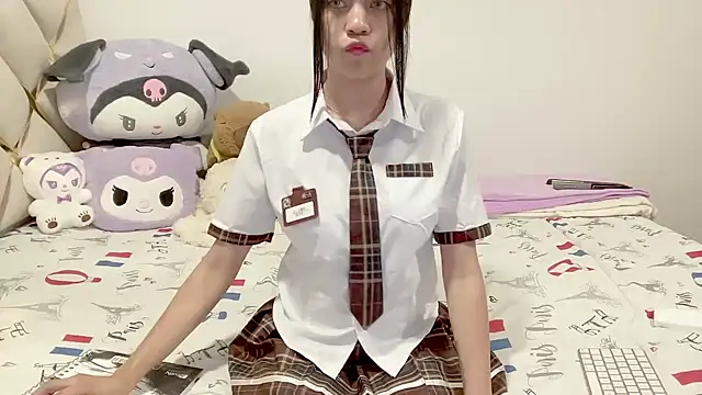 Snapshot of Oxxme__ chatting on November 23, 2025, 12:32 am Oxxme online show from November 23, 2025, 12:32 am