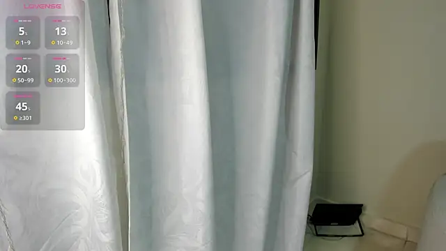 Snapshot of dahian_carter chatting on July 16, 2026, 9:37 am dahian carter online show from July 16, 2026, 9:37 am