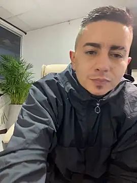 Snapshot of DanielGomez9 chatting on January 9, 2025, 11:13 pm DanielGomez9 online show from January 9, 2025, 11:13 pm