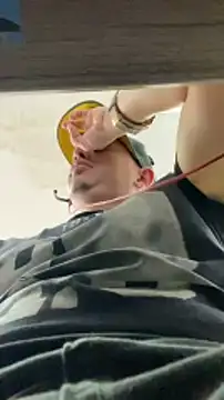 Snapshot of DanielGomez9 chatting on January 21, 2025, 9:25 pm DanielGomez9 online show from January 21, 2025, 9:25 pm