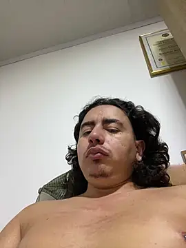 DanielGomez9 online show from March 8, 2026, 11:19 pm