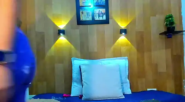 Snapshot of marianaa90 chatting on February 6, 2025, 7:18 pm marianaa90 online show from February 6, 2025, 7:18 pm