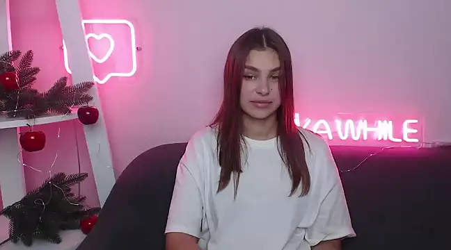 Snapshot of MilanaAngelAs chatting on December 22, 2024, 10:49 am MilanaAngelAs online show from December 22, 2024, 10:49 am