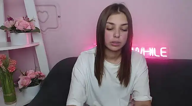 Snapshot of MilanaAngelAs chatting on January 10, 2025, 10:28 am MilanaAngelAs online show from January 10, 2025, 10:28 am