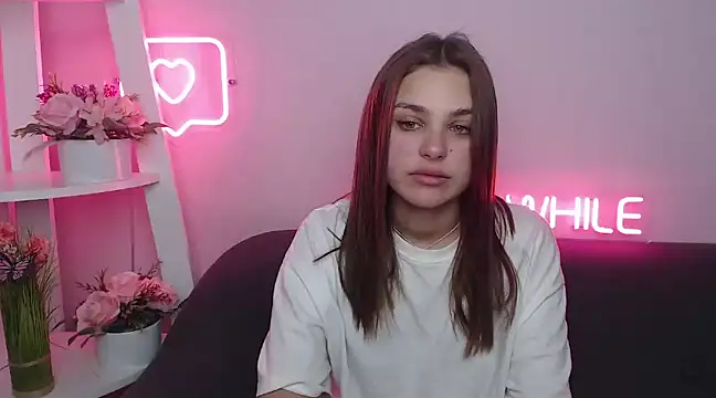 Snapshot of MilanaAngelAs chatting on January 24, 2025, 10:53 am MilanaAngelAs online show from January 24, 2025, 10:53 am