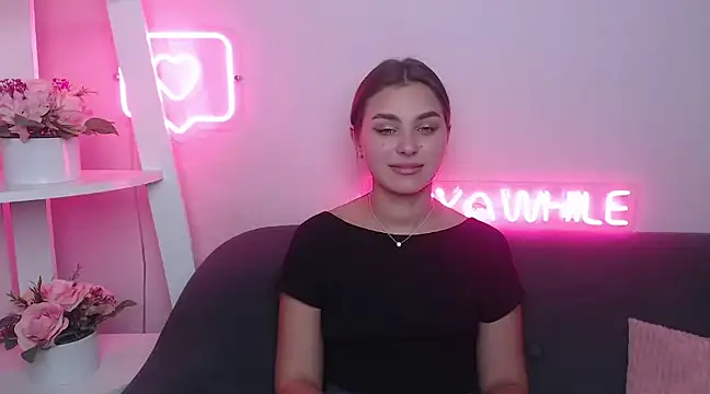 Snapshot of MilanaAngelAs chatting on January 31, 2025, 12:07 pm MilanaAngelAs online show from January 31, 2025, 12:07 pm