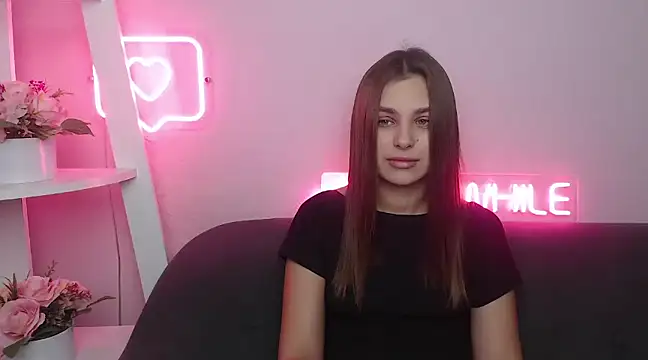 Snapshot of MilanaAngelAs chatting on February 2, 2025, 5:42 am MilanaAngelAs online show from February 2, 2025, 5:42 am