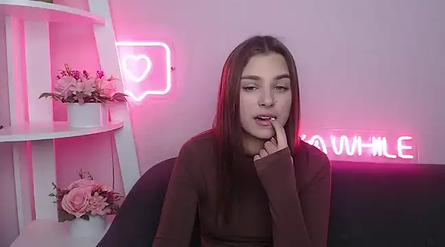 Snapshot of MilanaAngelAs chatting on February 23, 2025, 5:34 am MilanaAngelAs online show from February 23, 2025, 5:34 am