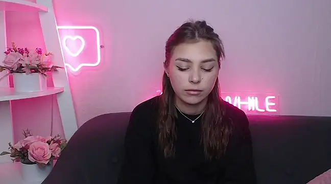 Snapshot of MilanaAngelAs chatting on March 1, 2025, 5:42 am MilanaAngelAs online show from March 1, 2025, 5:42 am