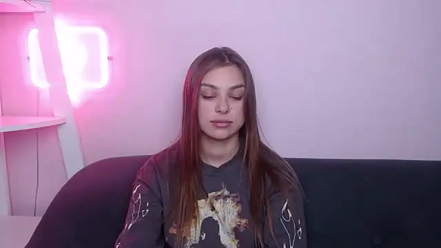 MilanaAngelAs online show from April 11, 2026, 9:02 am