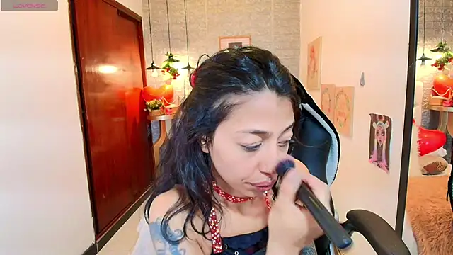 REDHOTTER  online show from March 5, 2025, 8:10 pm