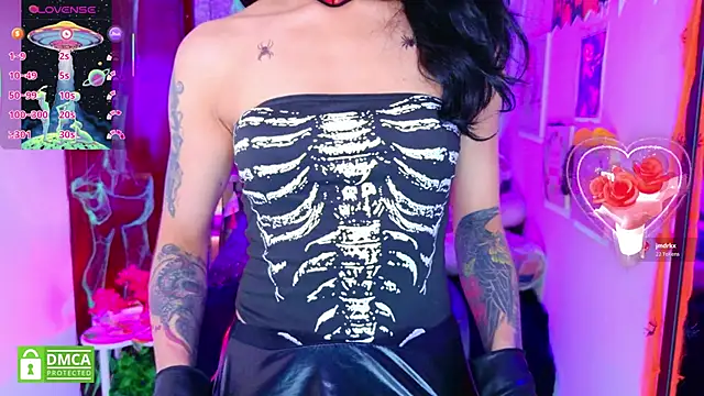 REDHOTTER  online show from November 1, 2025, 8:11 pm