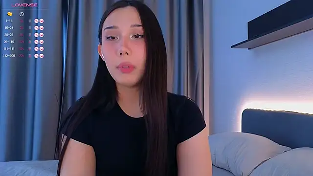 Kaia Sunshine Mia online show from June 29, 2026, 11:21 am