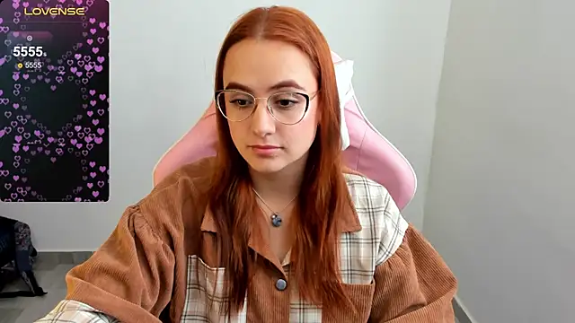 maryluna95 online show from December 17, 2024, 6:09 pm