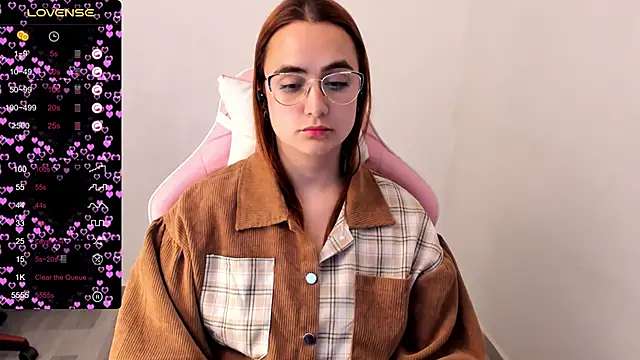 maryluna95 online show from February 7, 2025, 5:10 am