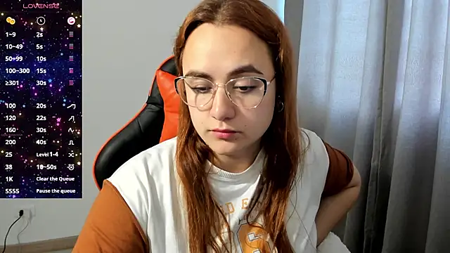 maryluna95 online show from October 6, 2025, 10:07 pm