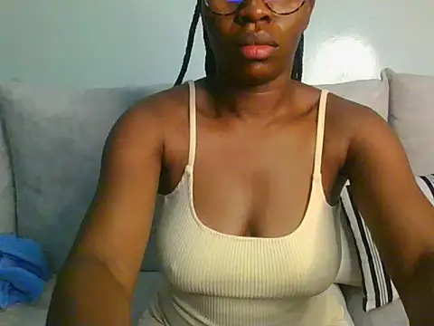 lisaa544 online show from January 18, 2026, 3:32 am