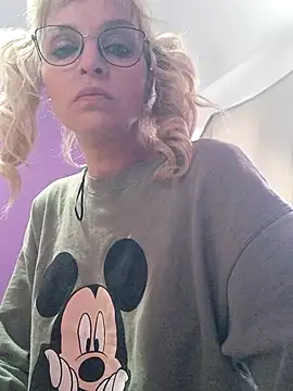 BritneyHudson online show from February 2, 2026, 2:16 pm