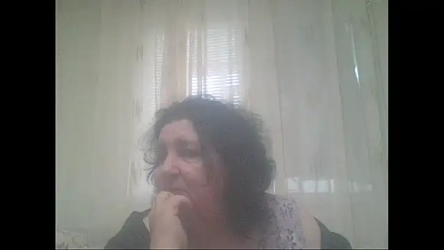 maturekorine online show from April 14, 2026, 3:29 pm