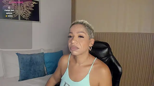 summer night  online show from March 29, 2026, 1:11 pm