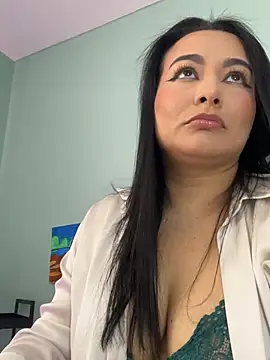 sharon leone26 online show from January 13, 2026, 9:20 pm