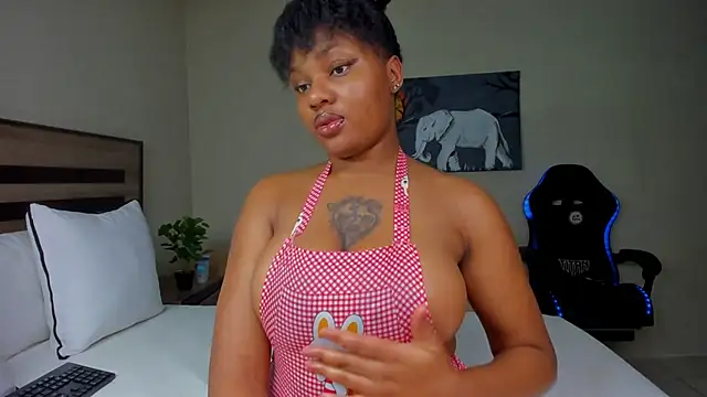 Renee-18 online show from November 2, 2025, 11:18 pm