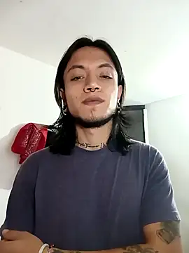 Dicaprioo  online show from October 31, 2025, 11:50 pm