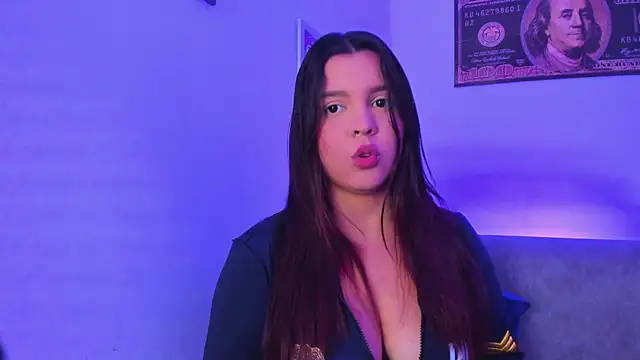 Snapshot of Elsalombardi_ chatting on January 29, 2025, 2:53 pm Elsalombardi  online show from January 29, 2025, 2:53 pm