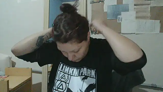 Snapshot of bbyedarling chatting on October 15, 2025, 12:22 am bbyedarling online show from October 15, 2025, 12:22 am