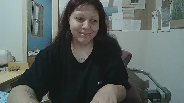 Snapshot of bbyedarling chatting on October 27, 2025, 12:58 am bbyedarling online show from October 27, 2025, 12:58 am