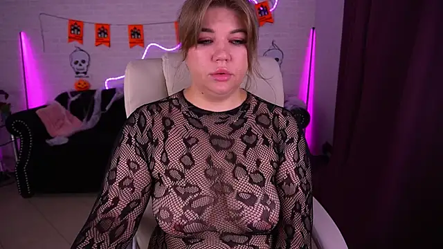 GabbieJay online show from October 30, 2025, 2:07 pm