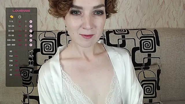 TinaWince online show from September 12, 2025, 5:18 am