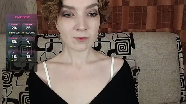 TinaWince online show from February 28, 2026, 4:57 am