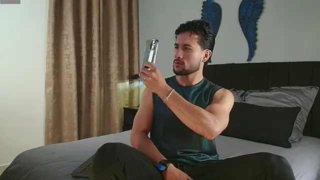 Valentinoford online show from February 14, 2026, 12:18 am