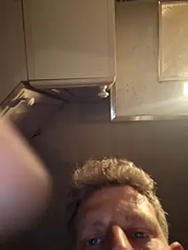 Jonjon3669 online show from June 4, 2026, 10:38 pm