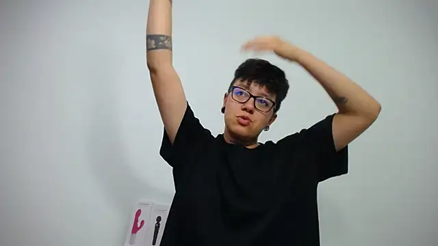 alex noa online show from February 25, 2025, 11:00 pm