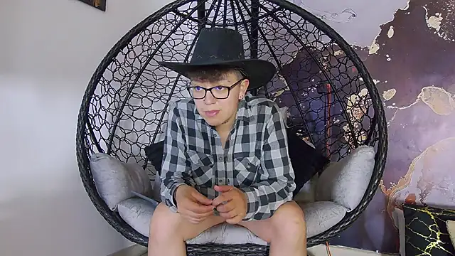 alex noa online show from October 9, 2025, 7:34 pm