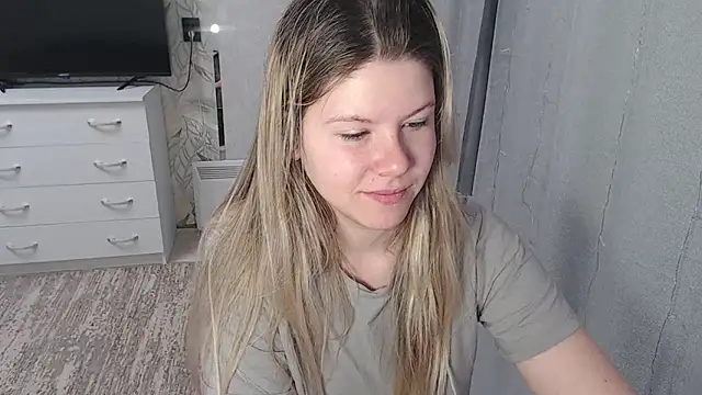 Snapshot of MelissaXKinky chatting on February 5, 2025, 2:19 am MelissaXKinky online show from February 5, 2025, 2:19 am