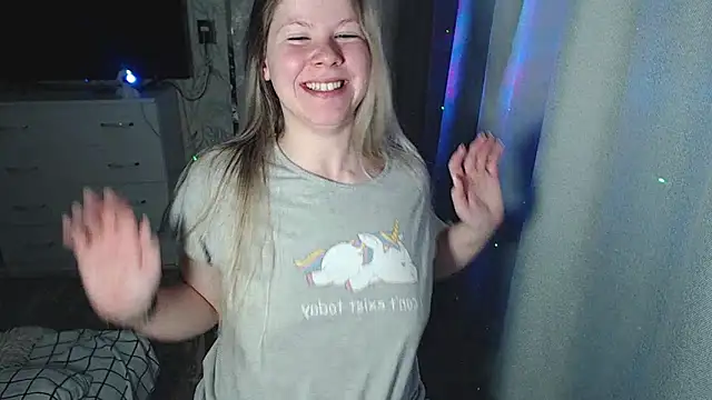 Snapshot of MelissaXKinky chatting on March 6, 2025, 5:33 pm MelissaXKinky online show from March 6, 2025, 5:33 pm