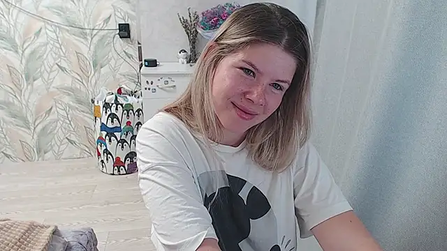 Snapshot of MelissaXKinky chatting on September 22, 2025, 2:57 am MelissaXKinky online show from September 22, 2025, 2:57 am